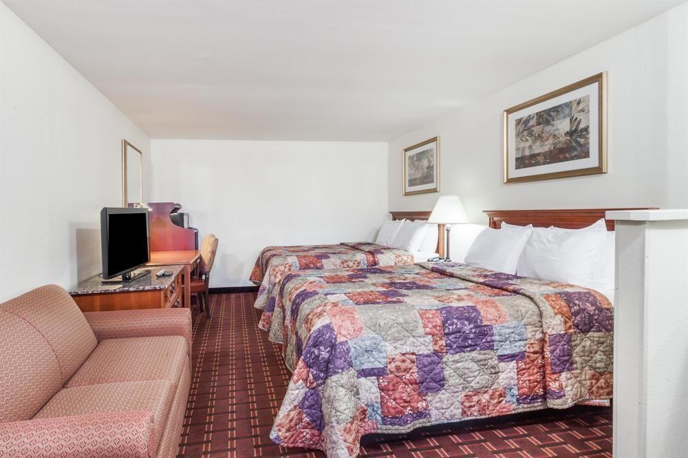 Rodeway Inn Кадіс Екстер'єр фото
